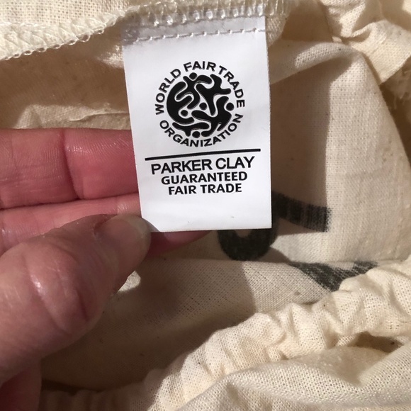 PARKER CLAY TOTE BAG. Merkato Signature Zip Tote LEATHER TOTE BAG - Picture 10 of 11